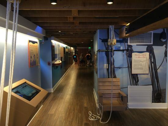 Port Explorium
