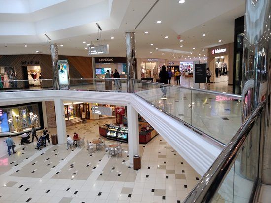 Twelve Oaks Mall