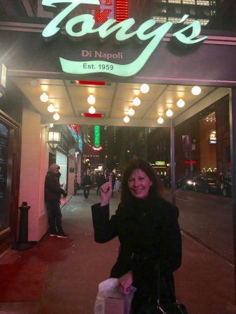 Tony's Di Napoli