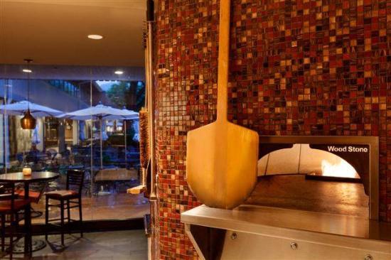 Scoozi Restaurant