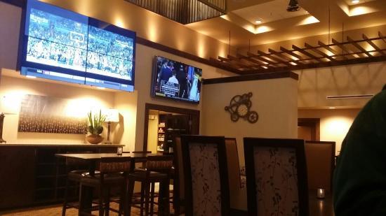 Teddy's Lounge
