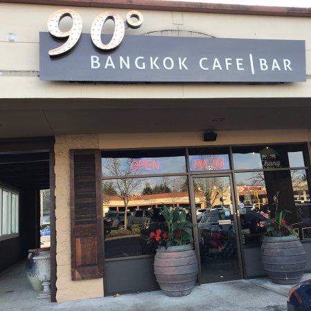 90° Bangkok Cafe & Bar