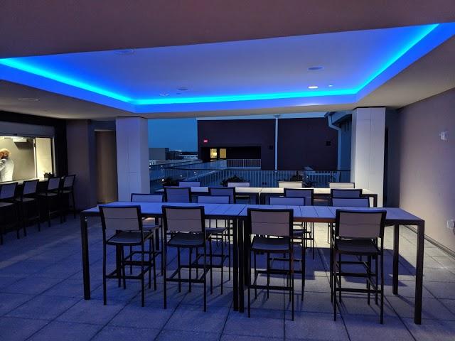 Cloud 9 Rooftop Bar