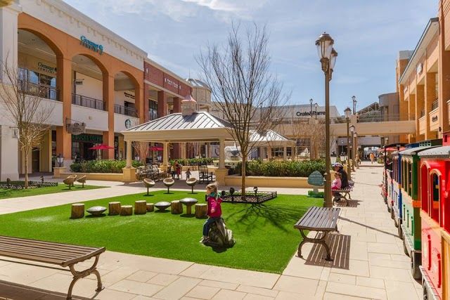 Short Pump Town Center