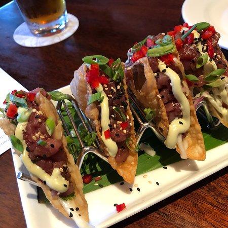 Tommy Bahama's Restaurant & Bar