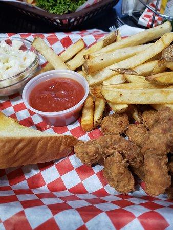 Main Event Sports Bar & Eatery