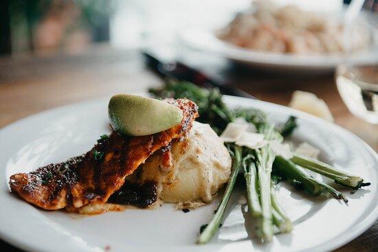 Lucky Fins Seafood Grill