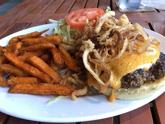 Rusty Bucket Restaurant and Tavern