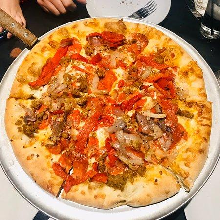 Max's Coal Oven Pizzeria
