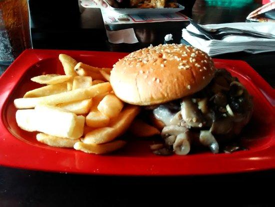Red Robin Gourmet Burgers