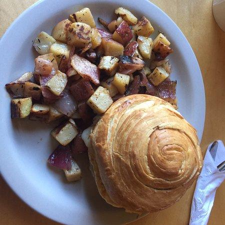Flexit Cafe & Bakery