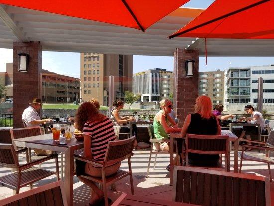 CRAVE American Kitchen & Sushi Bar
