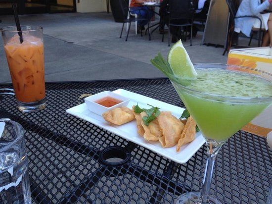 Sabai Cafe & Bar