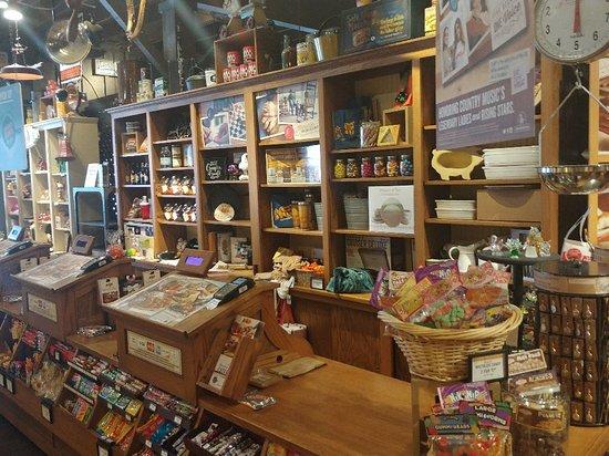 Cracker Barrel Old Country Store