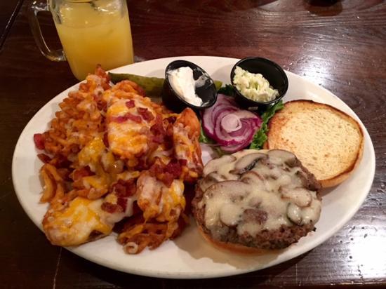 Logan's Irish Pub