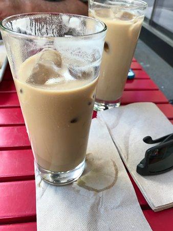 F & B Cafe Arthouse