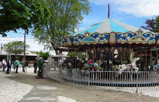Wackenhammer's Clockwork Arcade and Carousel