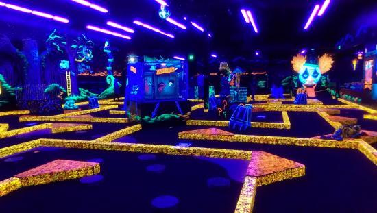Monster Mini Golf