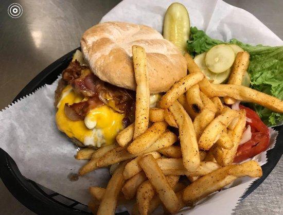 Emil's Sports Bar and Grill