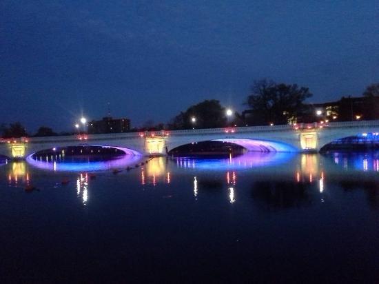 River Lights Plaza