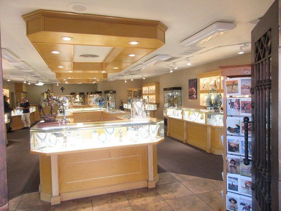 Crazy Horse Gallery