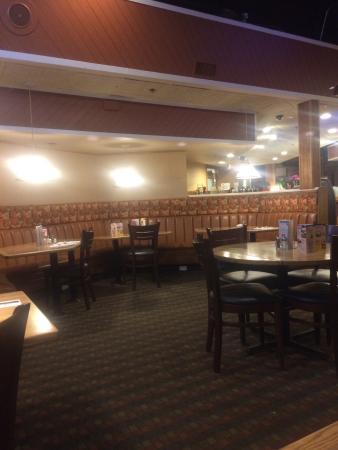 Shari's