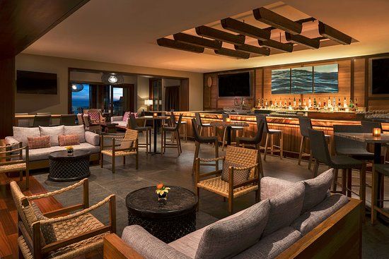 Alaloa Lounge