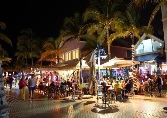 La Ola Surfside Restaurant