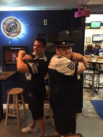 Tailgate Tavern