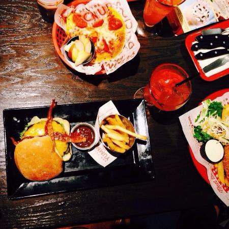 Red Robin Gourmet Burgers