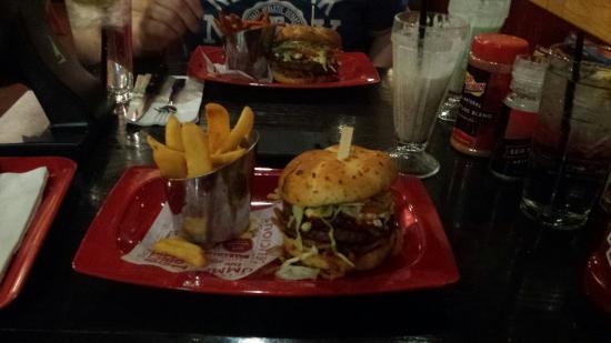 Red Robin Gourmet Burgers