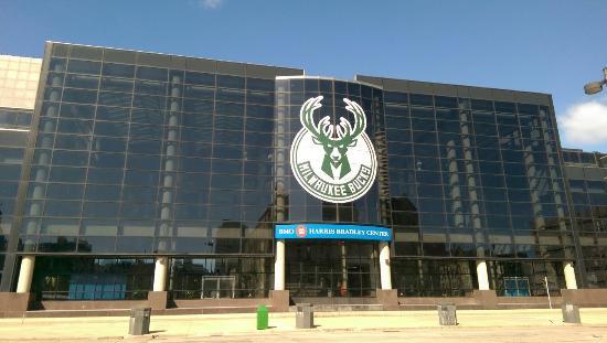 BMO Harris Bradley Center