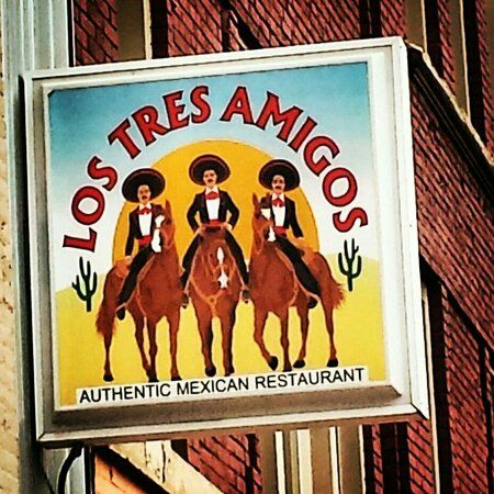 Los Tres Amigos
